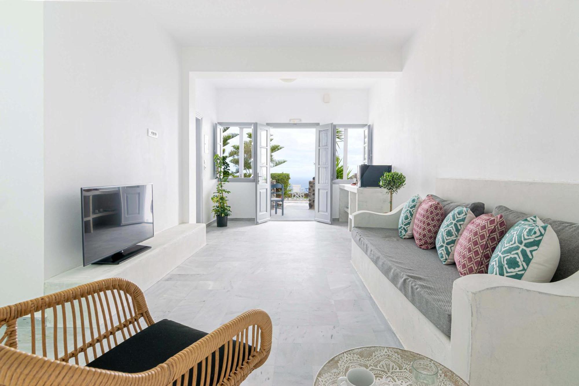 Phaos Santorini Suites Имеровигли Екстериор снимка