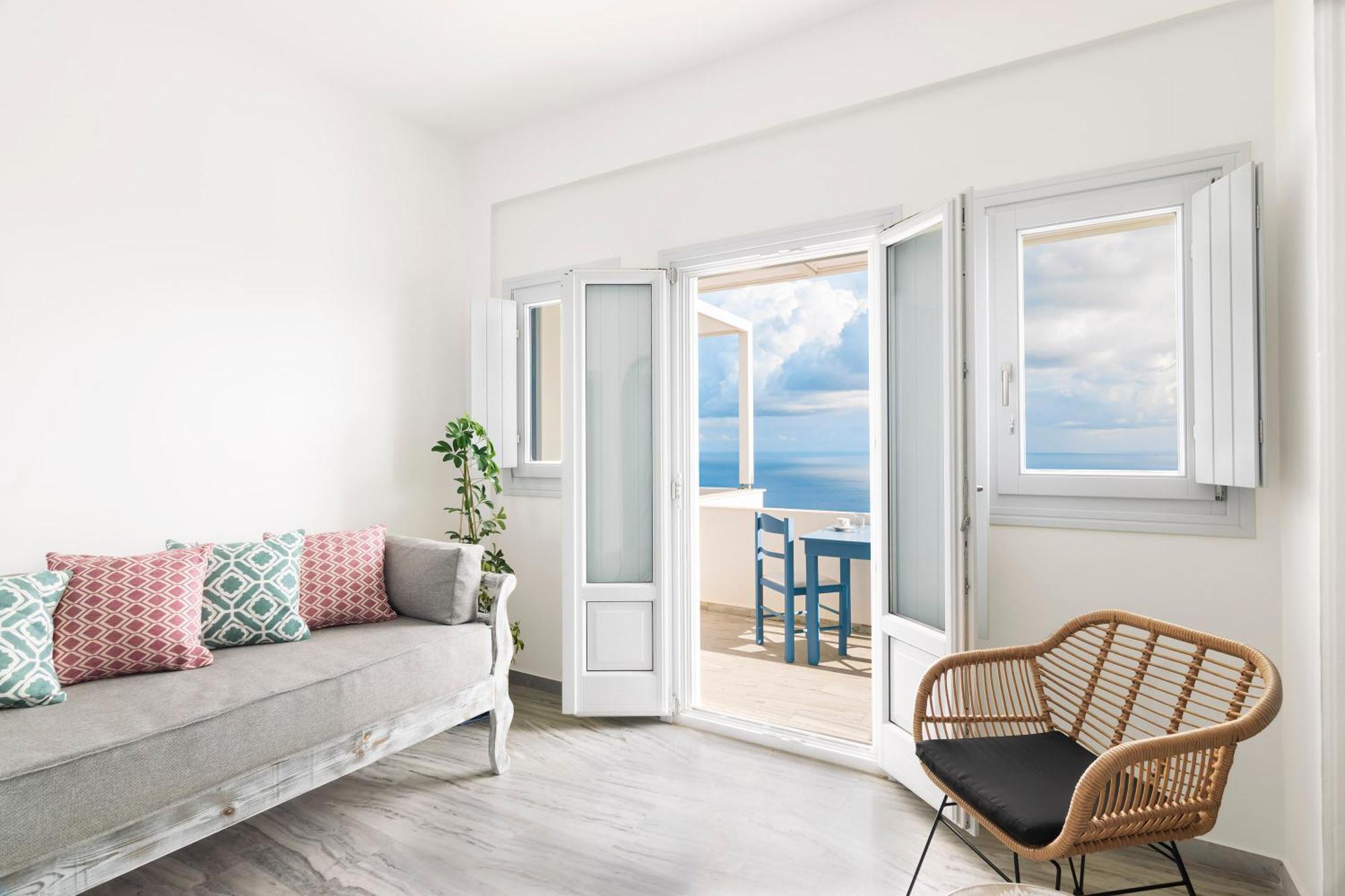 Phaos Santorini Suites Имеровигли Екстериор снимка